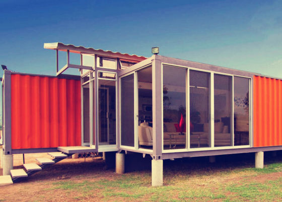 China Multifunctional Portable Container House , White Prefab Container House For Restaurant factory